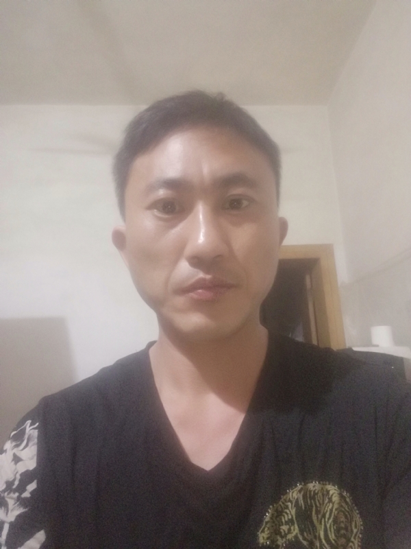 真爱无悔的第一张照片--岳阳相亲服务中心