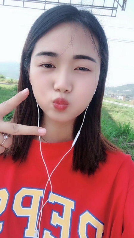 深拥必定温暖的第一张照片--岳阳相亲服务中心