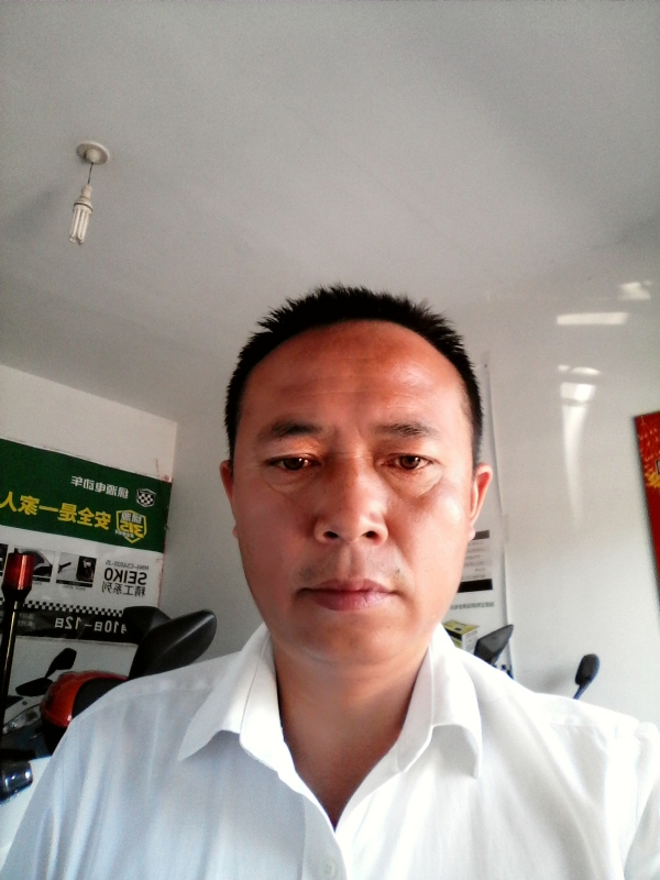 左手的第一张照片--岳阳相亲服务中心