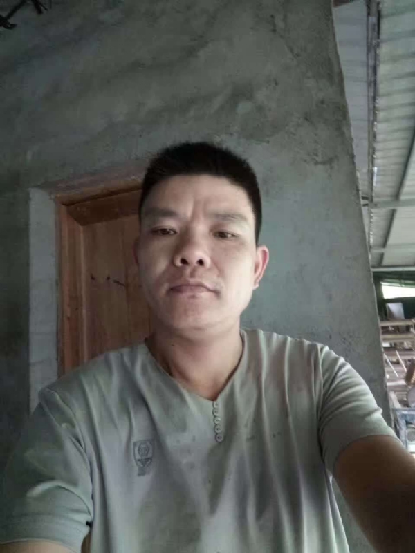 寻找幸福的第一张照片--岳阳相亲服务中心