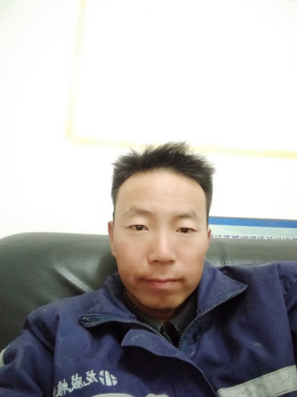 东西南北风的第一张照片--岳阳相亲服务中心