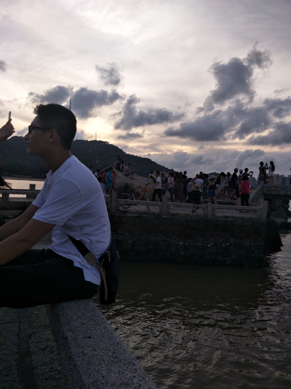 诗和远方的第一张照片--岳阳相亲服务中心
