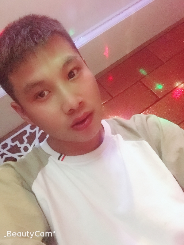 阿锋的第一张照片--岳阳相亲服务中心