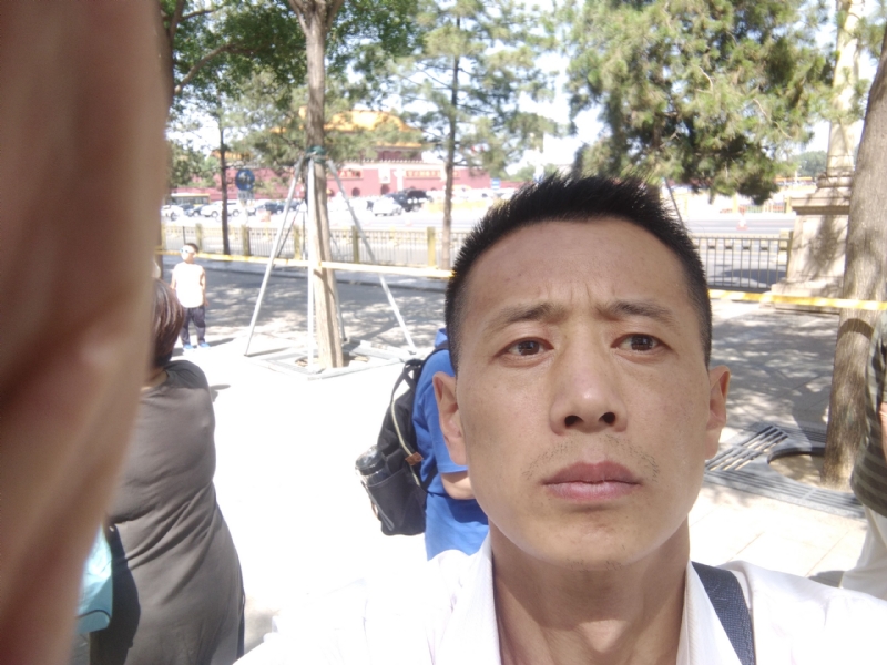 刘红兵的第一张照片--岳阳相亲服务中心