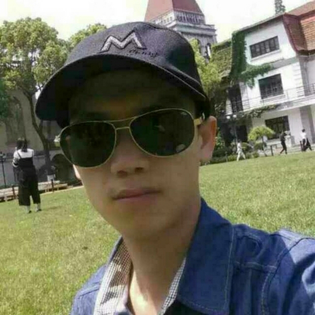龙小华的第一张照片--岳阳相亲服务中心