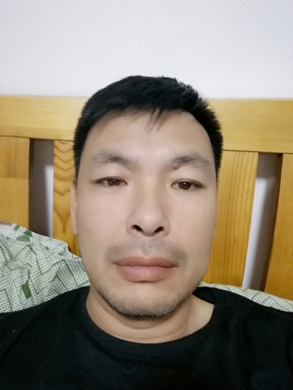 不爱当牛的第一张照片--岳阳相亲服务中心