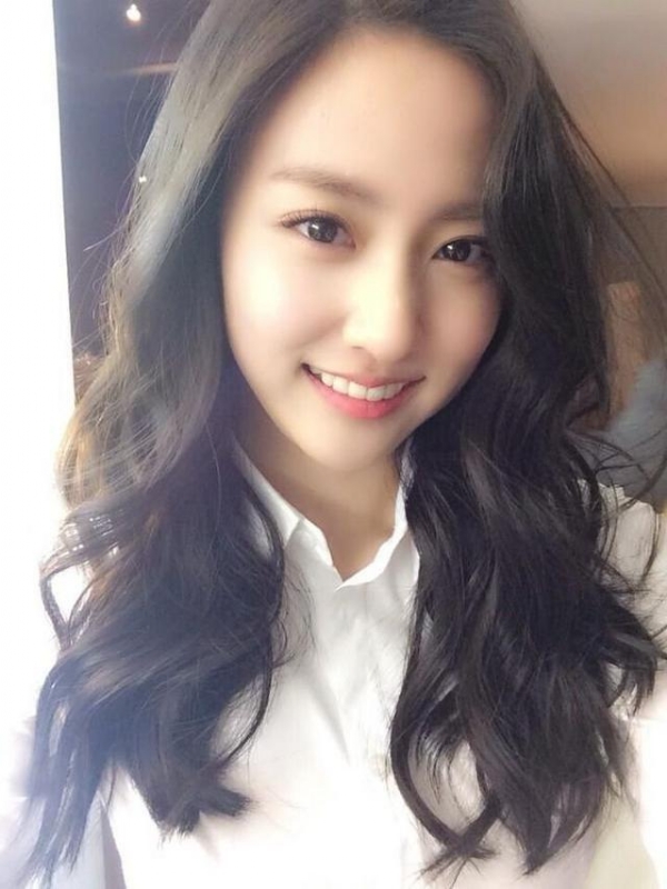 等爱的易微的第一张照片--岳阳相亲服务中心