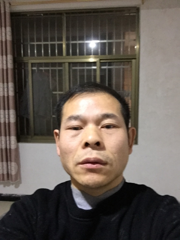 徐徐清风的第一张照片--岳阳相亲服务中心