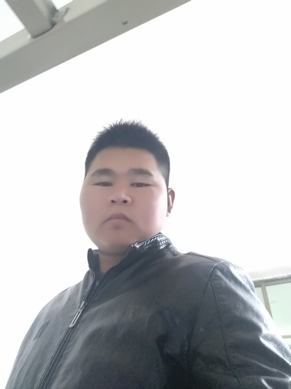 小哥的第一张照片--岳阳相亲服务中心