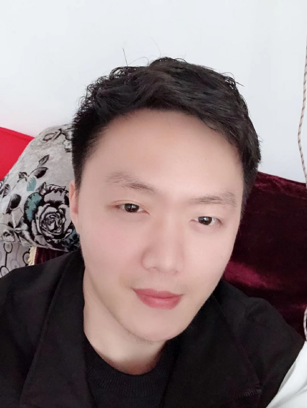 执迷的鲸鱼的第一张照片--岳阳相亲服务中心