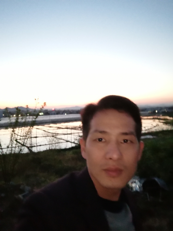 不忘初心的第一张照片--岳阳相亲服务中心