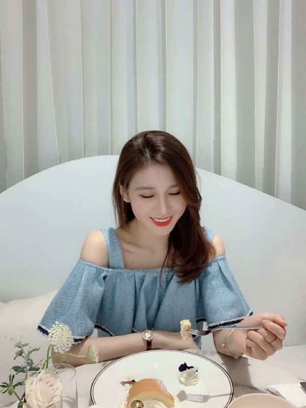 Emily的第三张照片--岳阳相亲服务中心