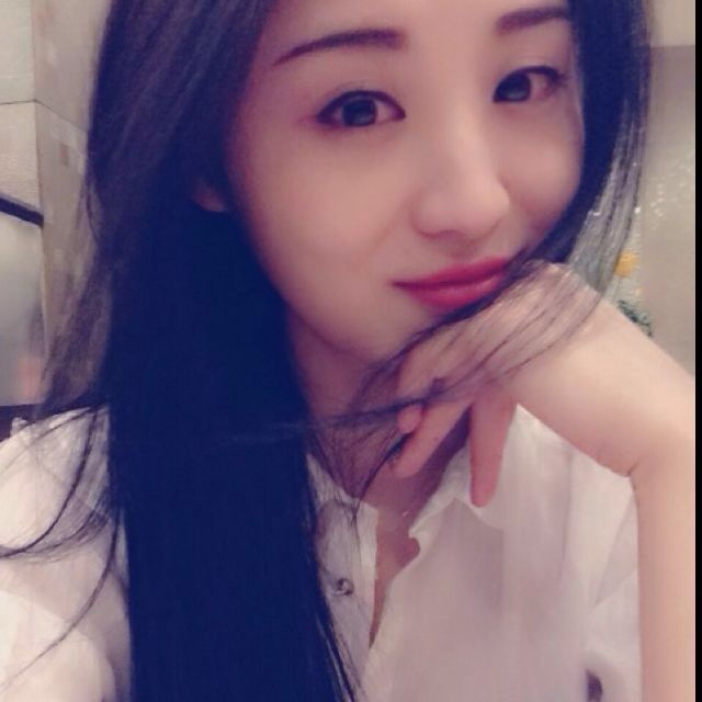 在水一方的第一张照片--岳阳相亲服务中心