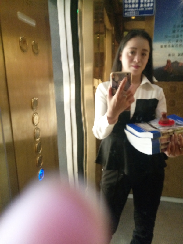 铿锵玫瑰的第一张照片--岳阳相亲服务中心