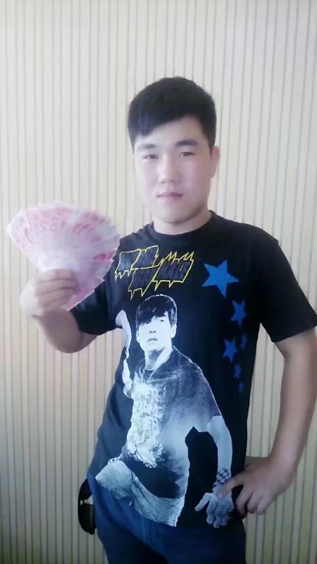 小飞的第二张照片--岳阳相亲服务中心