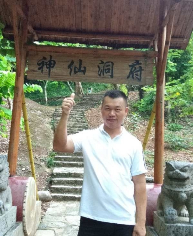 强仔的第一张照片--岳阳相亲服务中心