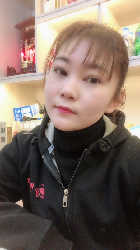 泡沫的第一张照片--岳阳相亲服务中心