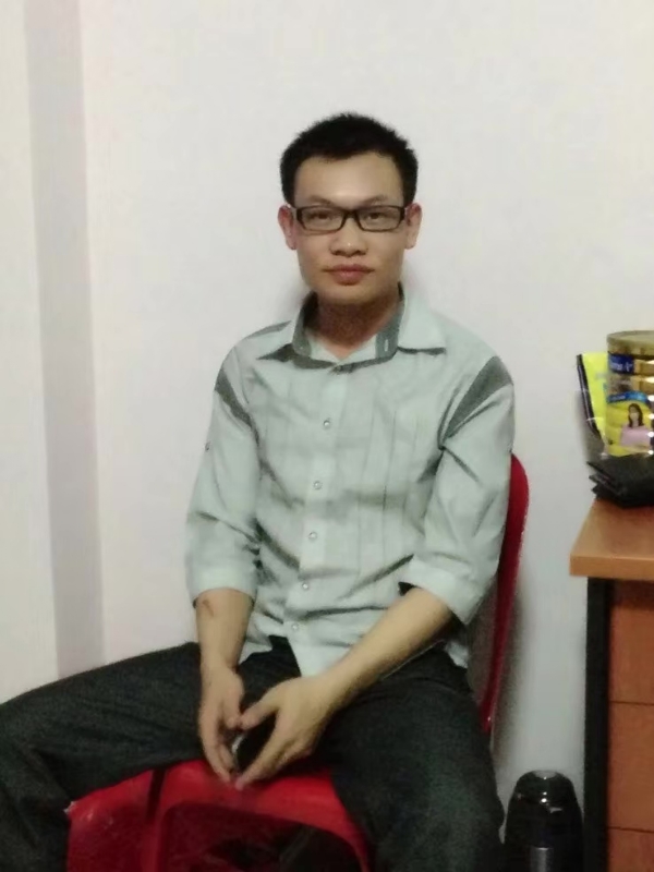 坚强不屈的第一张照片--岳阳相亲服务中心