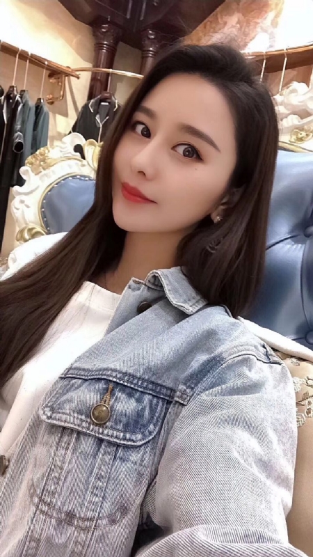 李珊珊的第一张照片--岳阳相亲服务中心