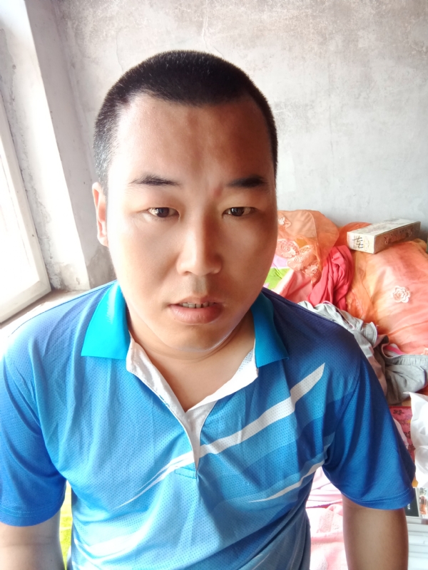 灰太狼的第一张照片--岳阳相亲服务中心