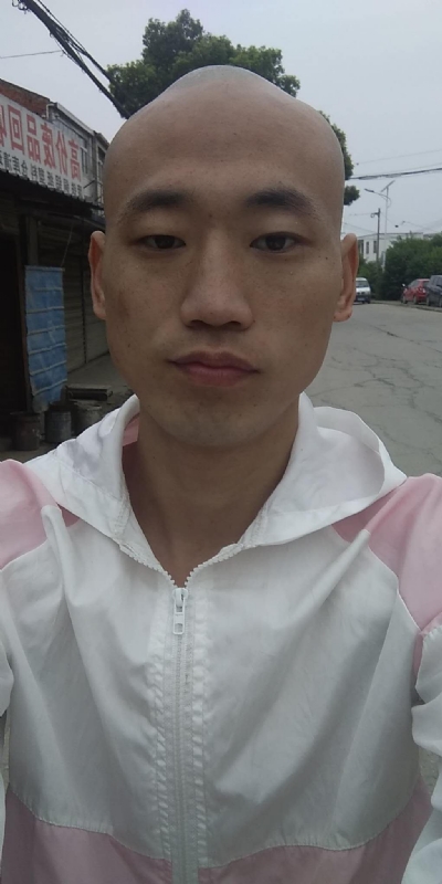 花花公子的第一张照片--岳阳相亲服务中心