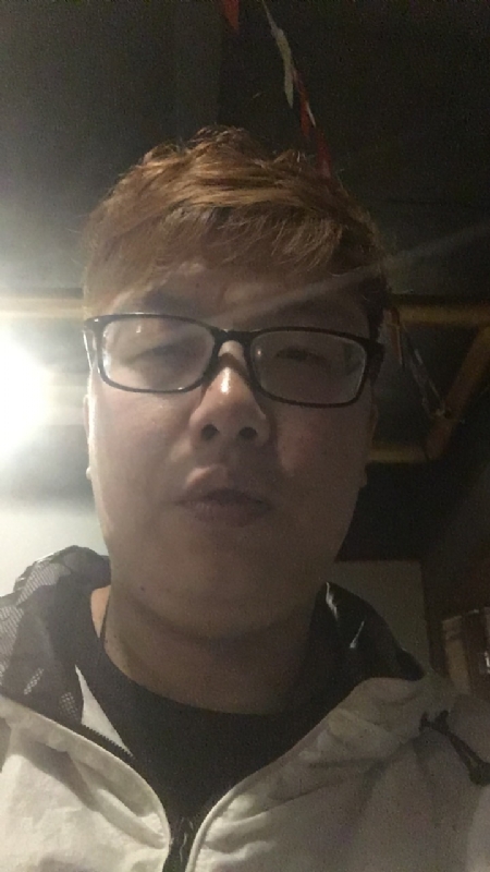 深情久伴更长情的第一张照片--岳阳相亲服务中心