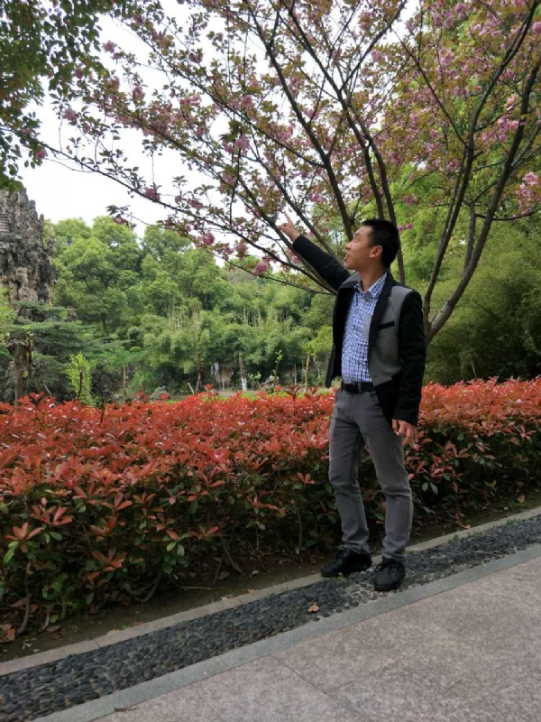 坦诚的第一张照片--岳阳相亲服务中心
