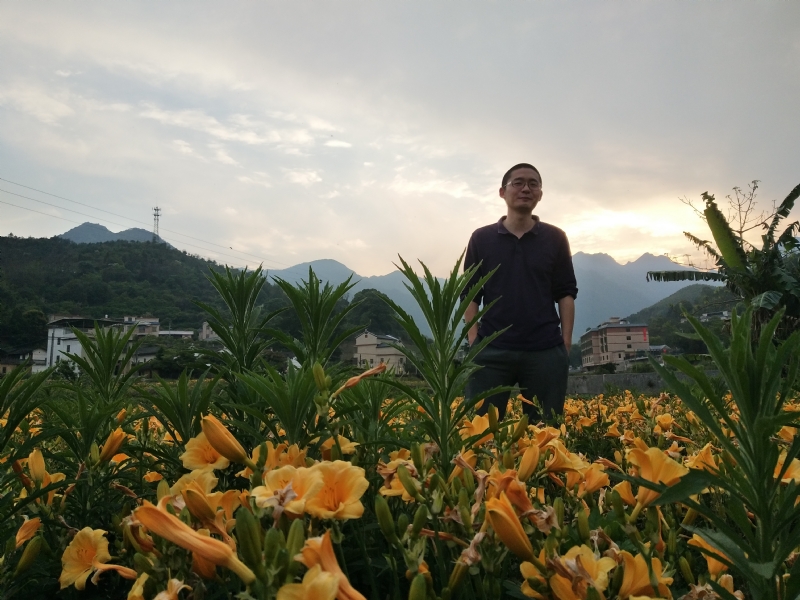 黄晓东的第一张照片--岳阳相亲服务中心