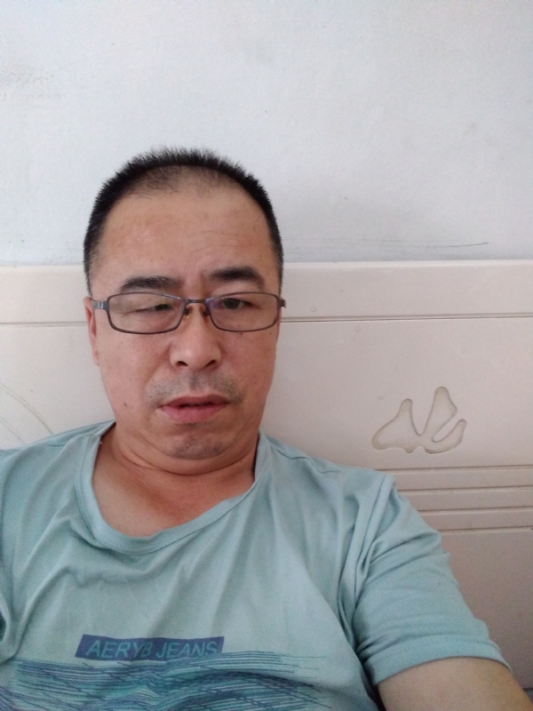 大叔的第一张照片--岳阳相亲服务中心