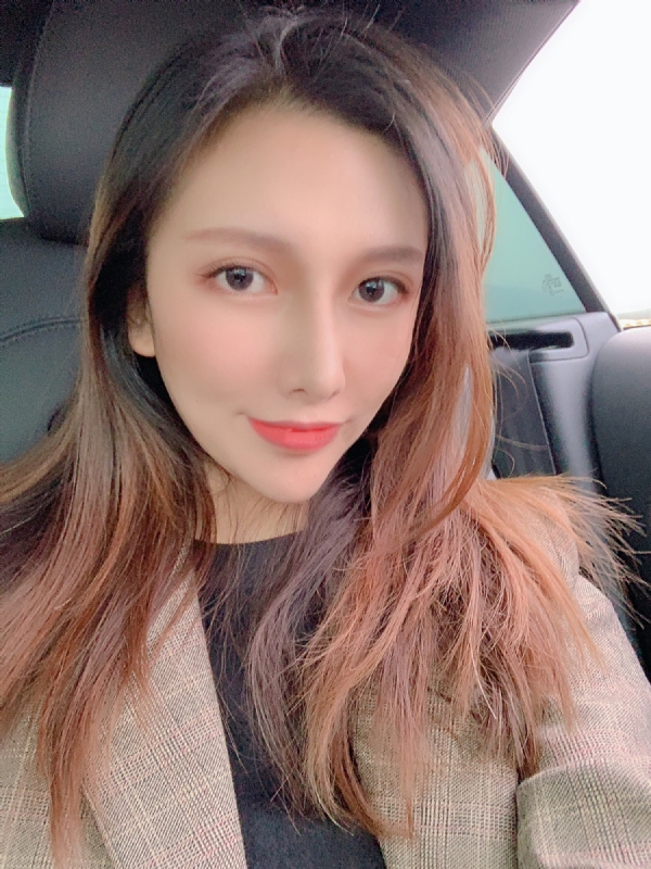 李岚Lancy的第一张照片--岳阳相亲服务中心