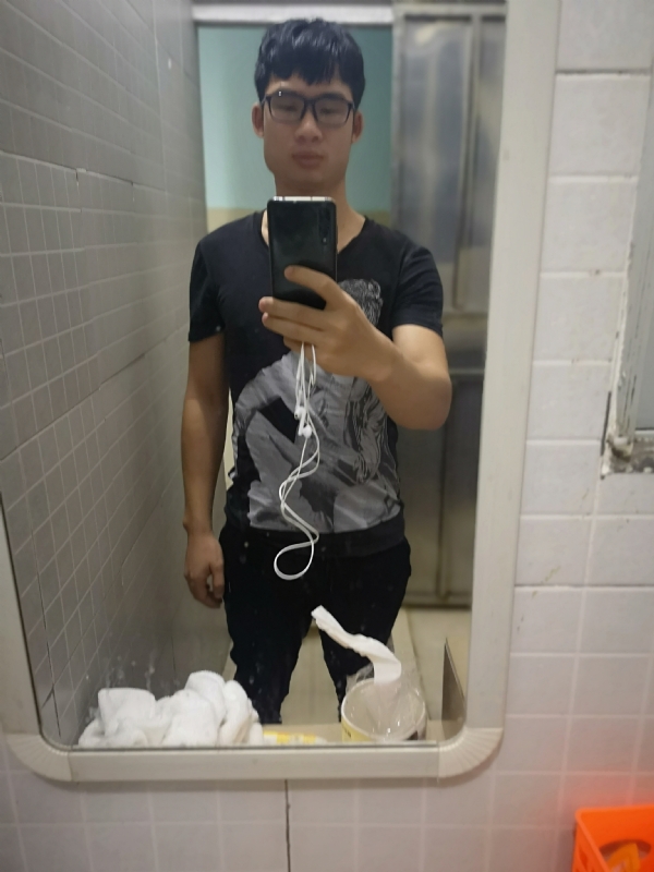 右手的执着的第一张照片--岳阳相亲服务中心