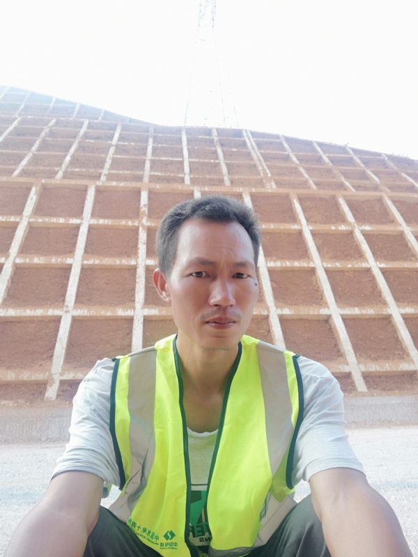 哥们的第一张照片--岳阳相亲服务中心