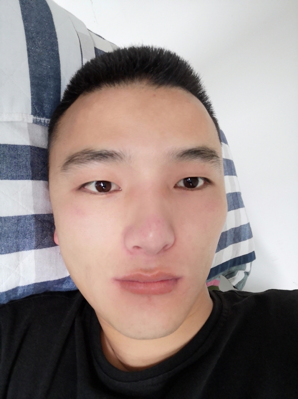 诚信交友的第一张照片--岳阳相亲服务中心