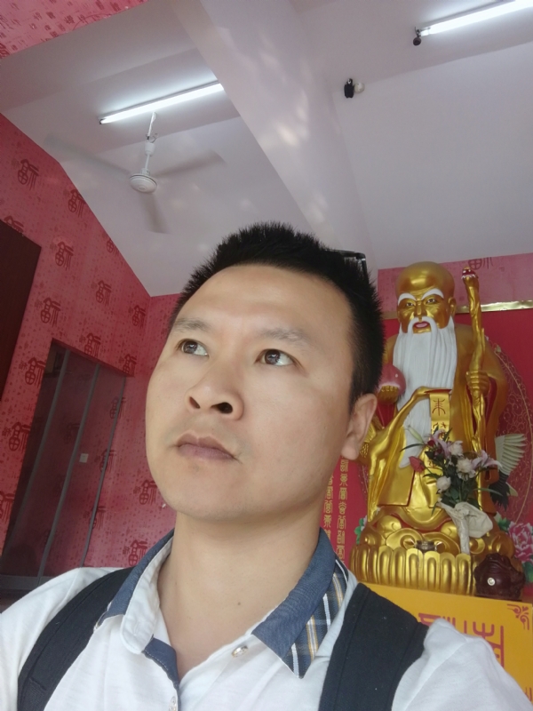 WAR的第一张照片--岳阳相亲服务中心