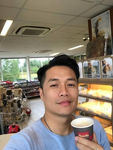 短歌的第一张照片--岳阳相亲服务中心