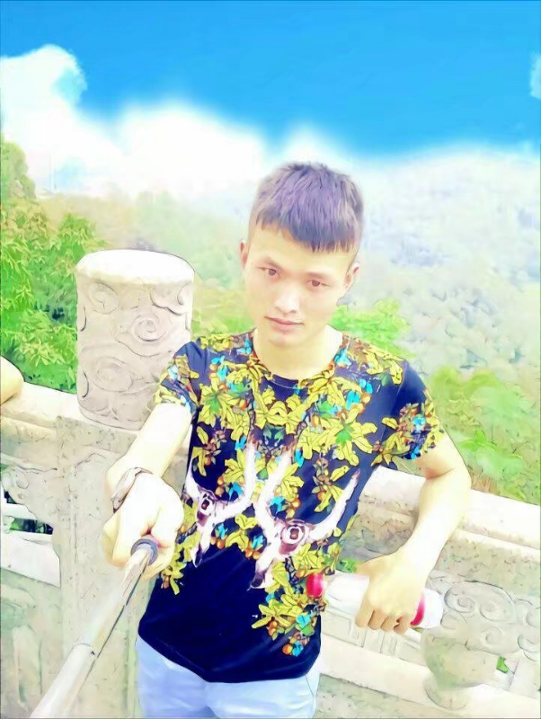 孤独王者元首的第一张照片--岳阳相亲服务中心