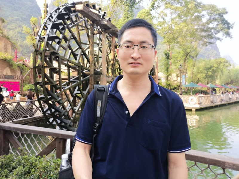 一笑而过的第一张照片--岳阳相亲服务中心