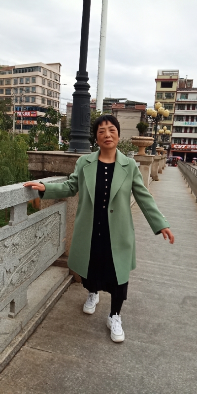 小玲的第一张照片--岳阳相亲服务中心