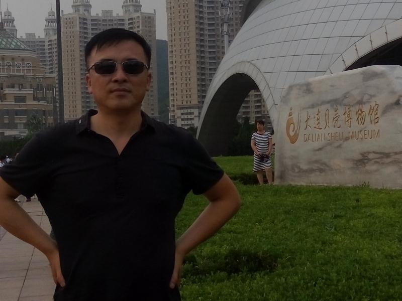 豁达的第一张照片--岳阳相亲服务中心