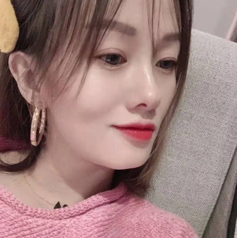 微醺的笑容的第一张照片--岳阳相亲服务中心