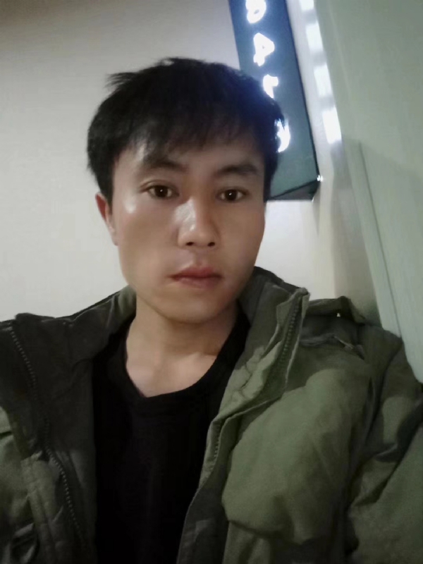 槑头槑脑的第一张照片--岳阳相亲服务中心