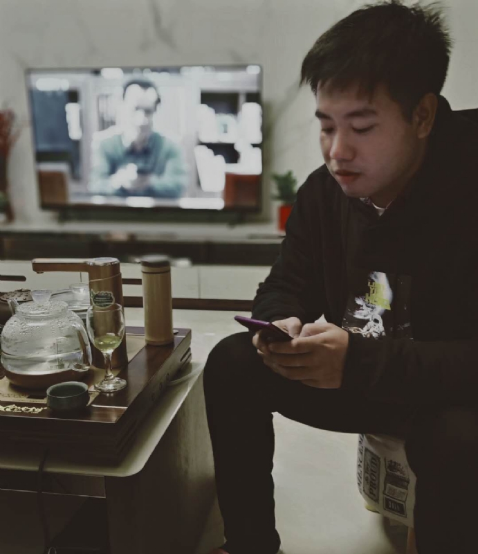 嗯今年能脱单吗的第一张照片--岳阳相亲服务中心