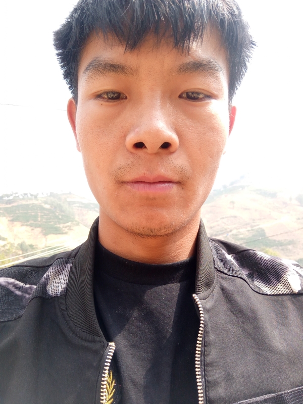 唐伟的第一张照片--岳阳相亲服务中心