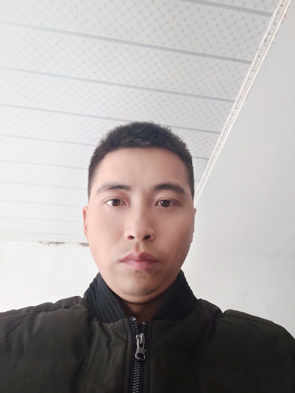 远望星空的第一张照片--岳阳相亲服务中心