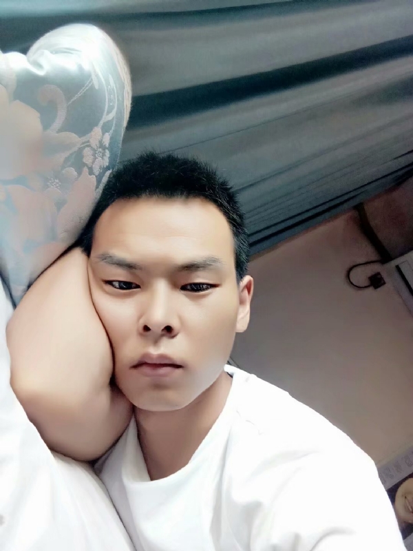 琪子心的第一张照片--岳阳相亲服务中心