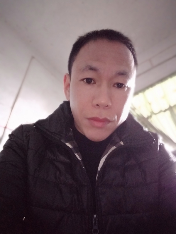 相信真爱的第一张照片--岳阳相亲服务中心