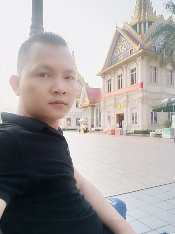 漂泊者的第一张照片--岳阳相亲服务中心