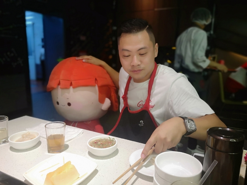逆行的第一张照片--岳阳相亲服务中心