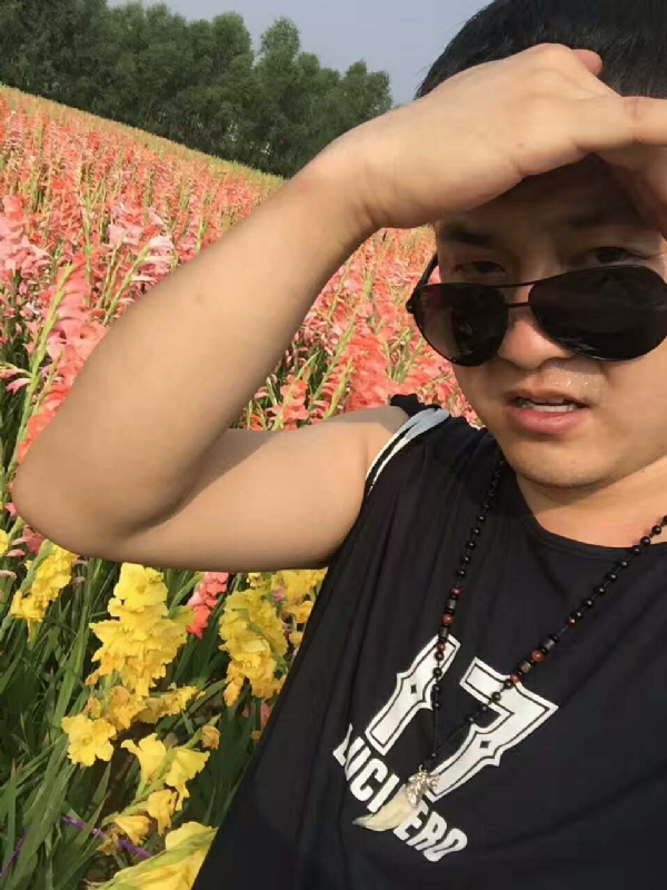 QH-蓝细胞的第一张照片--岳阳相亲服务中心