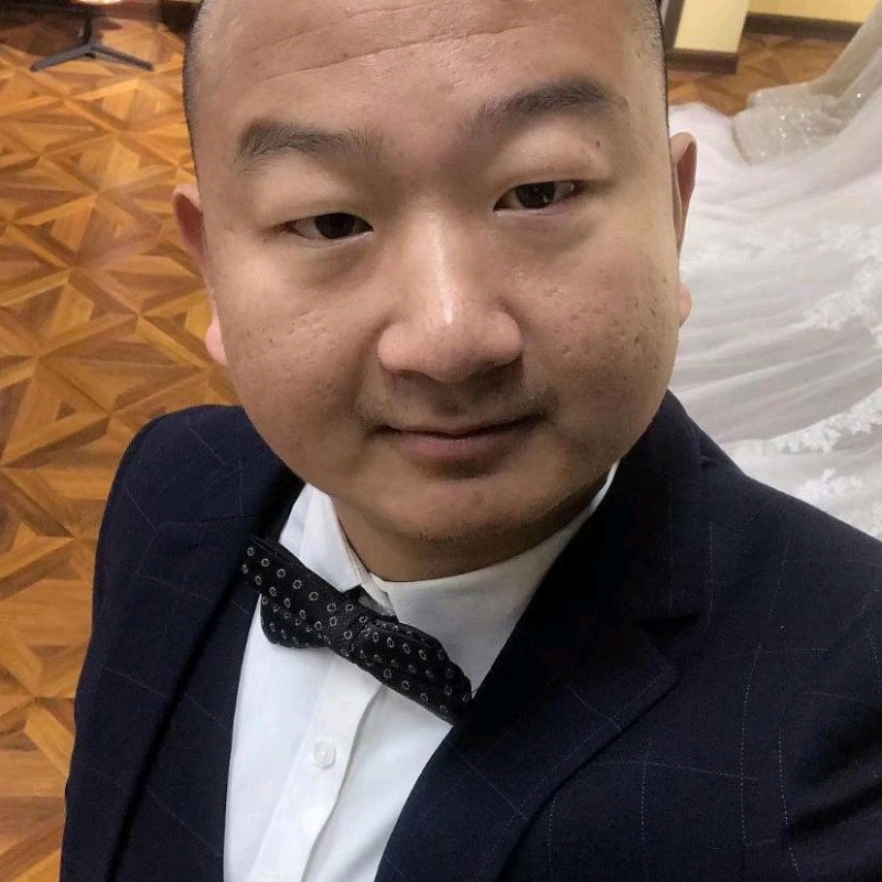 展翅高飞的第一张照片--岳阳相亲服务中心